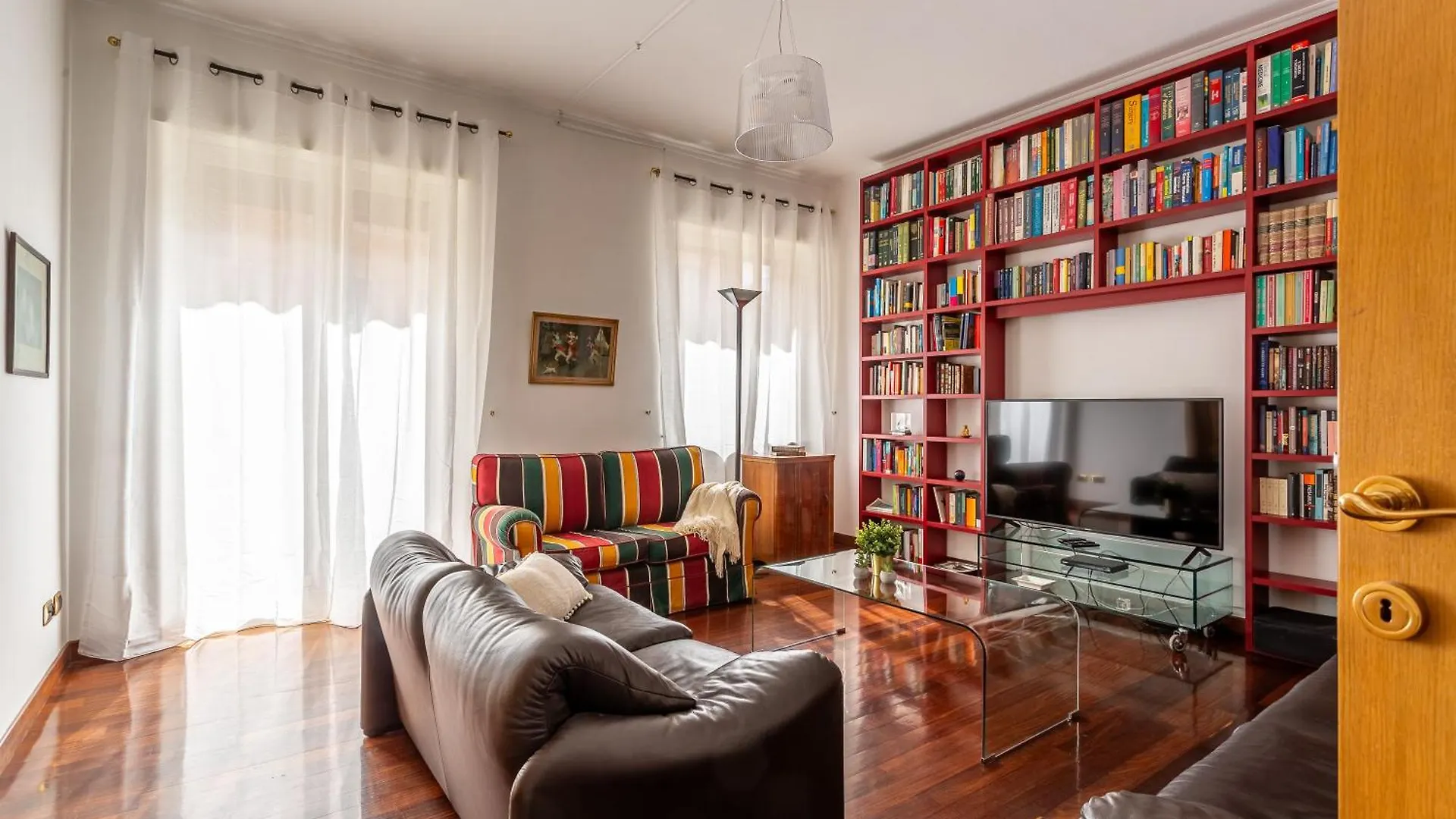 Iflat The Roman House - Spacious & Central Apt Apartment