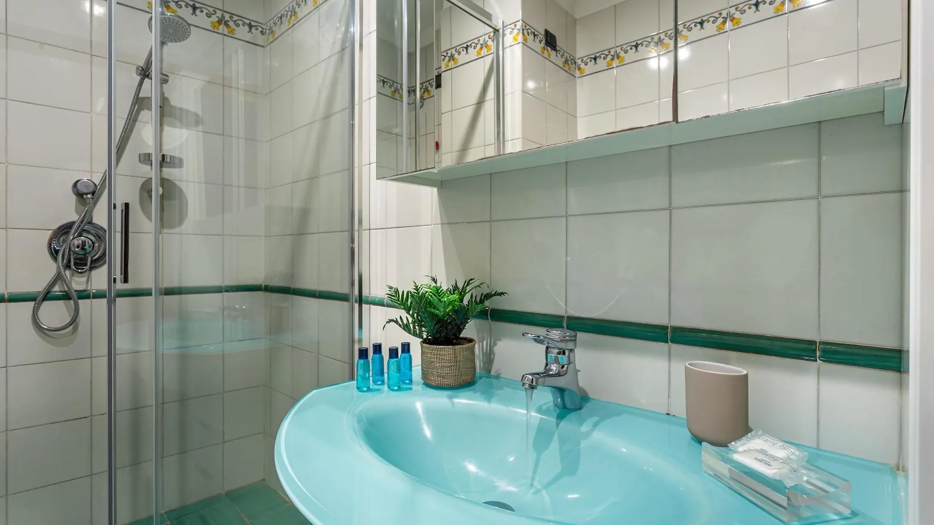 Apartment Iflat The Roman House - Spacious & Central Apt Italy