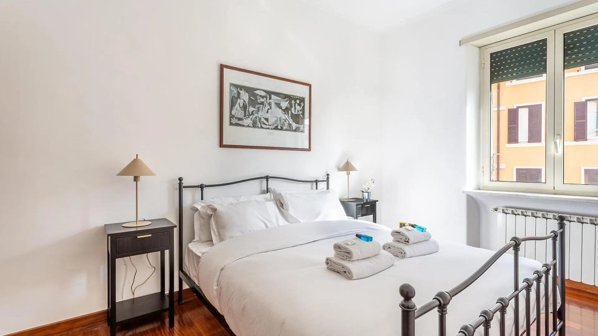Iflat The Roman House - Spacious & Central Apt Italy